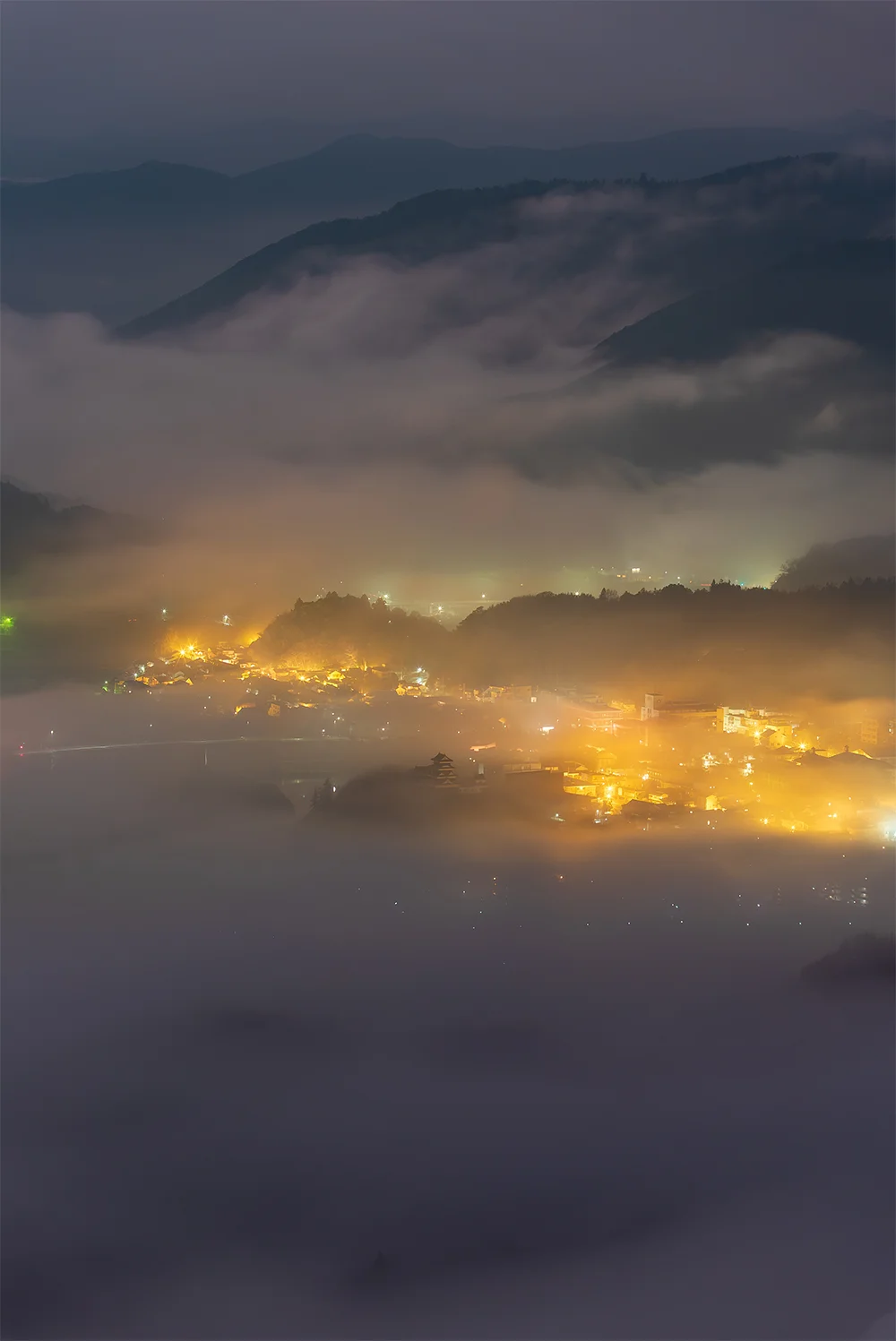 @isao_yuuki 大晦日の霧(大洲市)